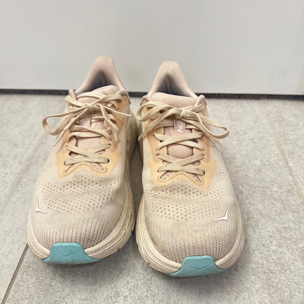 Hoka Arahi womens running shoe size 8.5 WIDE